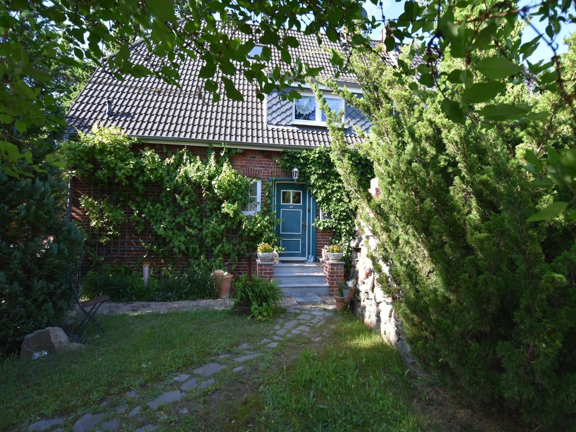 Peaceful Apartment In Ostseebad Boltenhagen With Terrace Exterior photo
