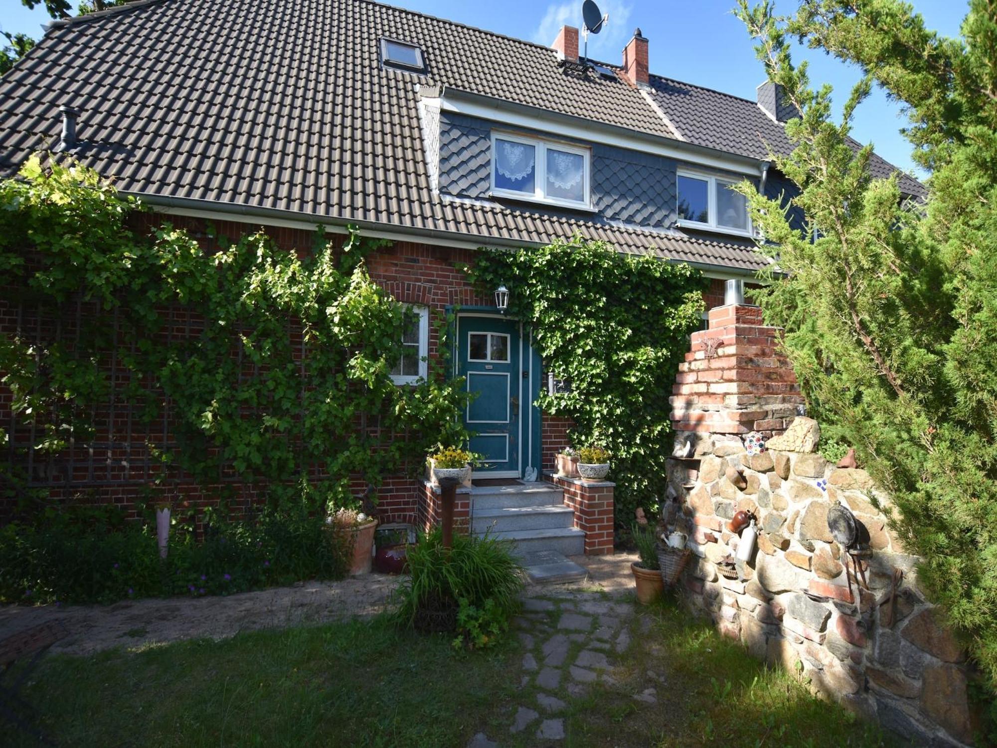 Peaceful Apartment In Ostseebad Boltenhagen With Terrace Exterior photo
